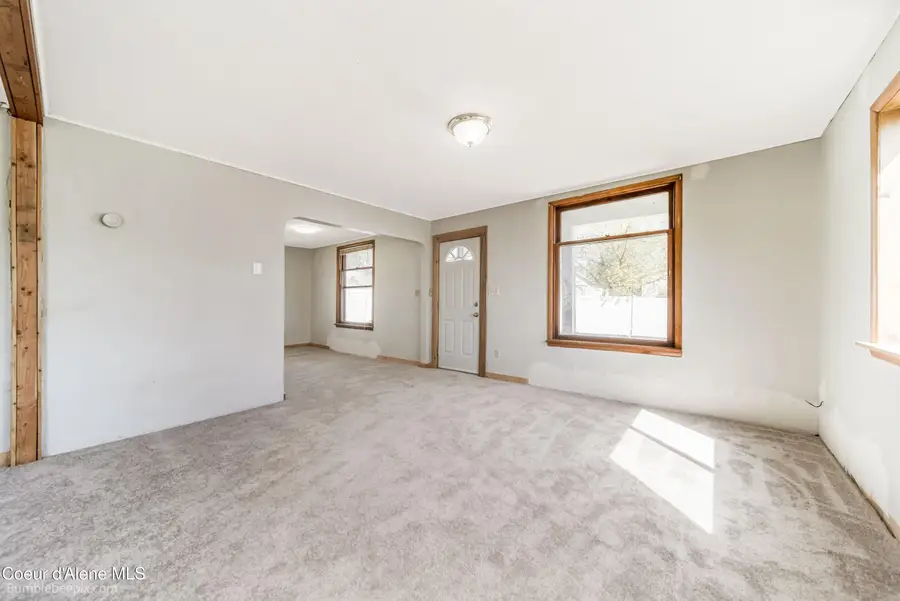 405 W Jefferson AVE, Saint Maries, ID 83861 - #3