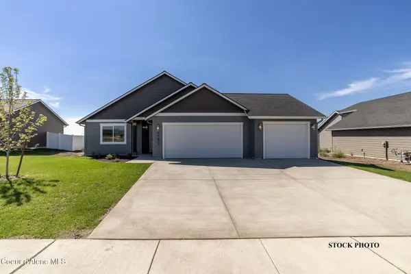 11673 N SIMMONS LN, Rathdrum, ID 83858