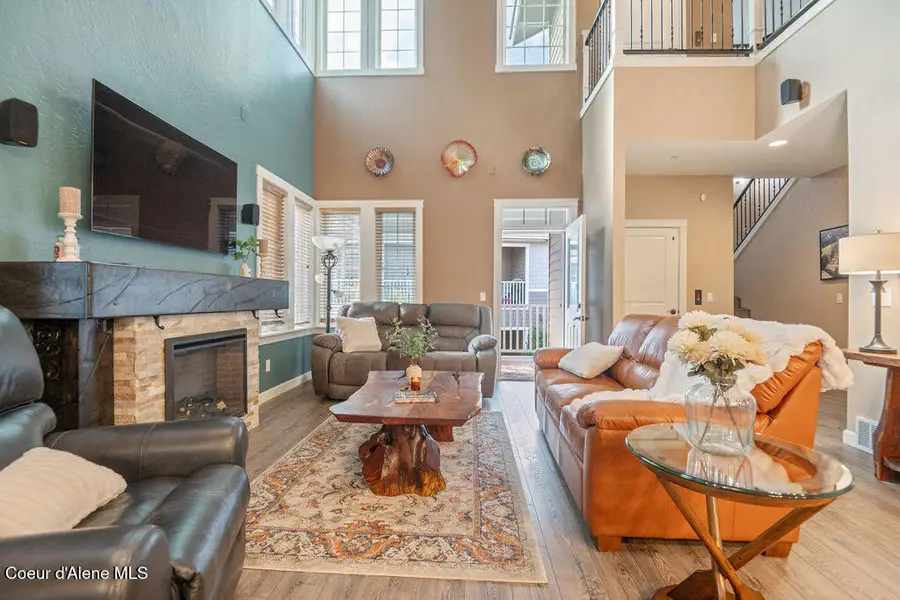 4467 W GREENCHAIN LOOP #1, Coeur Dalene, ID 83814 - Image #2