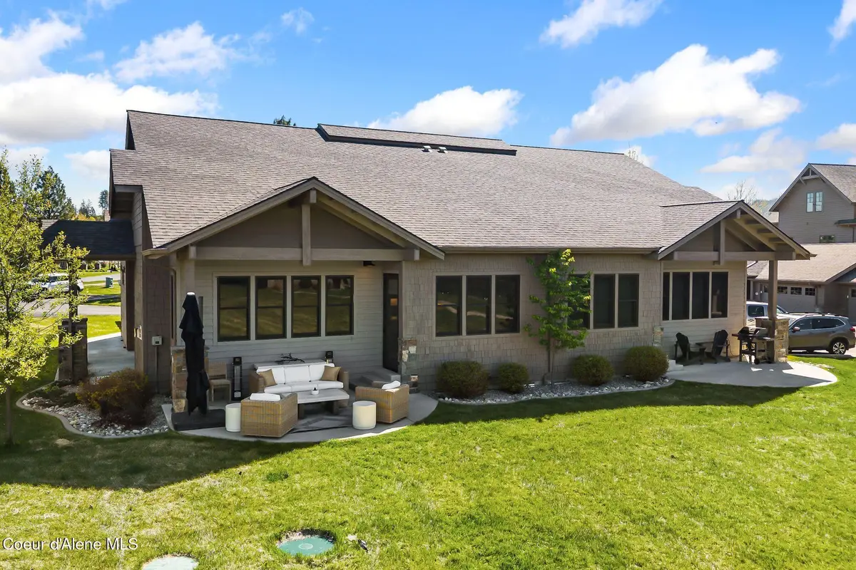 563 Lakeshore Ave, Dover, ID 83825 - #1