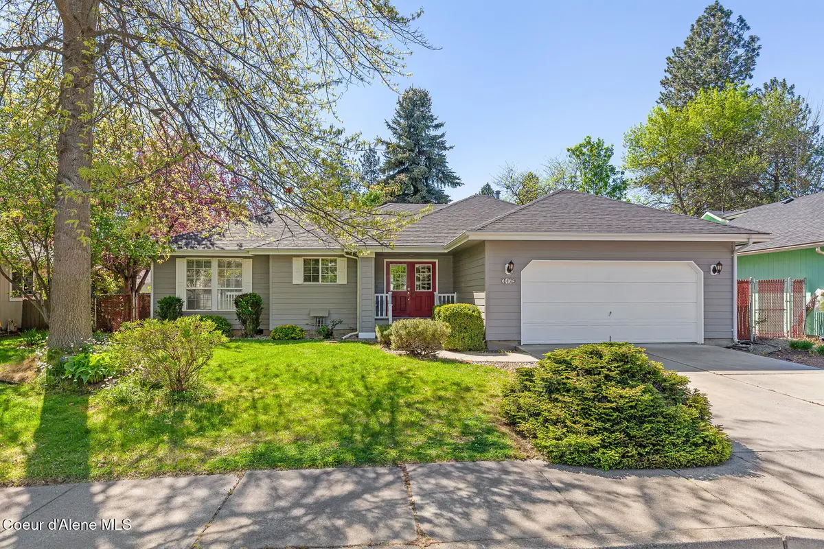 3179 N 9th St, Coeur Dalene, ID 83815 - #1