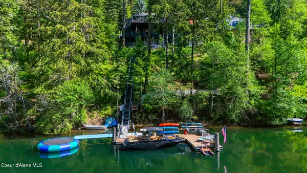 5949 E King Rd, Hayden, ID 83835