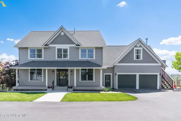 1673 Christopher Ln, Moscow, ID 83843