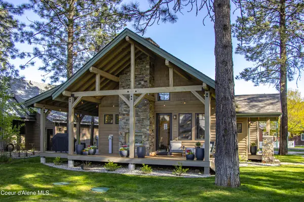 502 Hornby PL, Dover, ID 83825