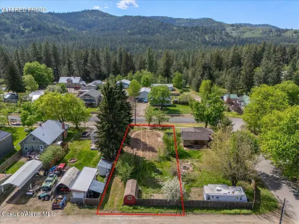 32380 2nd Ave, Spirit Lake, ID 83869