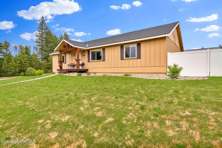 32988 N 7th AVE, Spirit Lake, ID 83869 - #2
