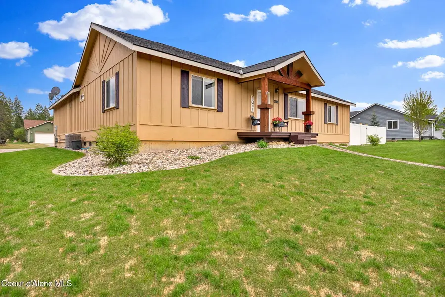 32988 N 7th AVE, Spirit Lake, ID 83869 - #3