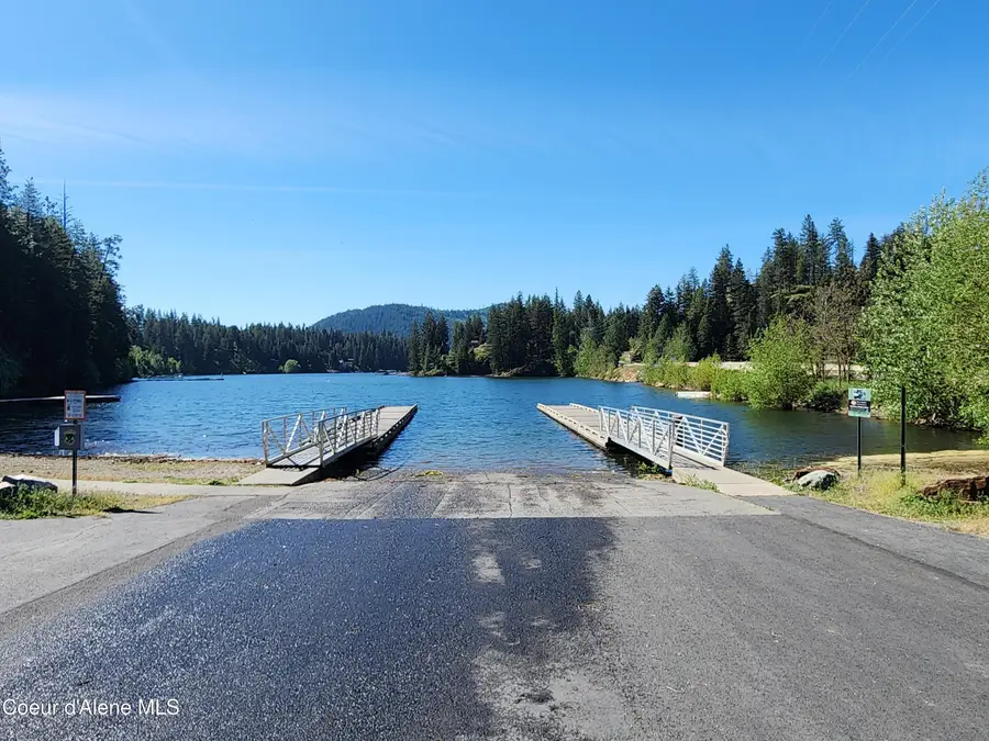 6228 W Washington ST, Spirit Lake, ID 83869 - #3