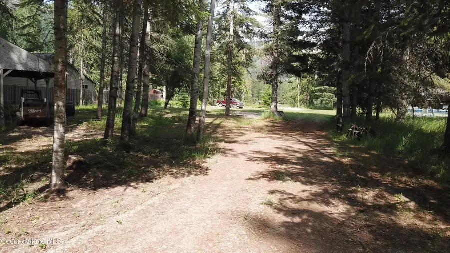 443 Riverlake Dr, Clark Fork, ID 83811 - #3