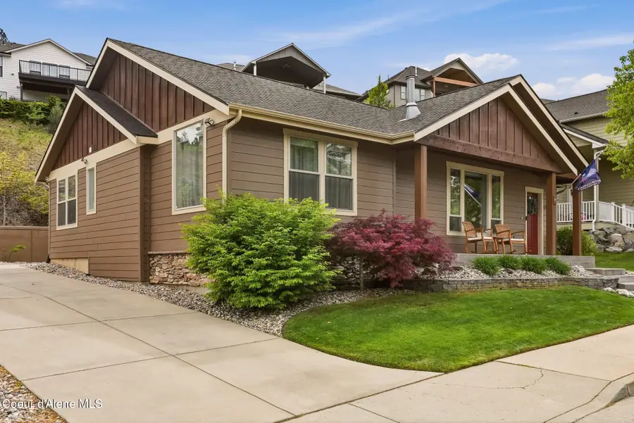 611 W Willapa Ave, Spokane, WA 99224 - #3
