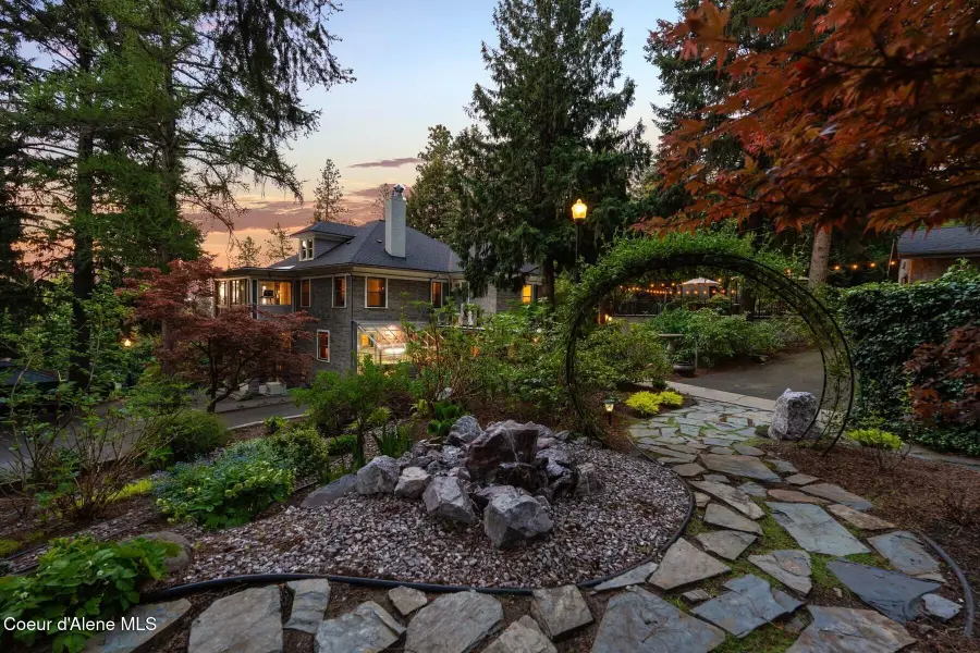 1122 E 20th Ave, Spokane, WA 99203 - #3