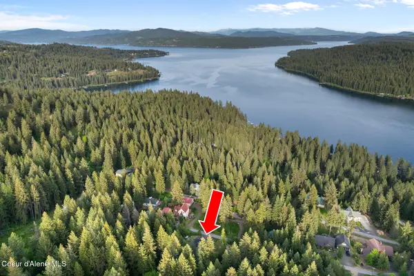 21714 S Lakeview DR, Worley, ID 83876