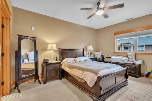 2050 N Main ST #APT 318, Coeur d'Alene, ID 83814