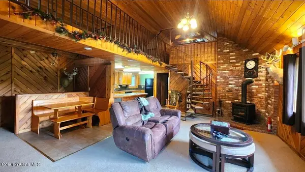 205 Calder Park RD, Calder, ID 83808