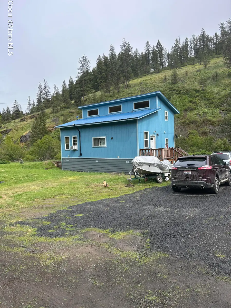 4870 Benewah Creek RD, Saint Maries, ID 83861 - #2