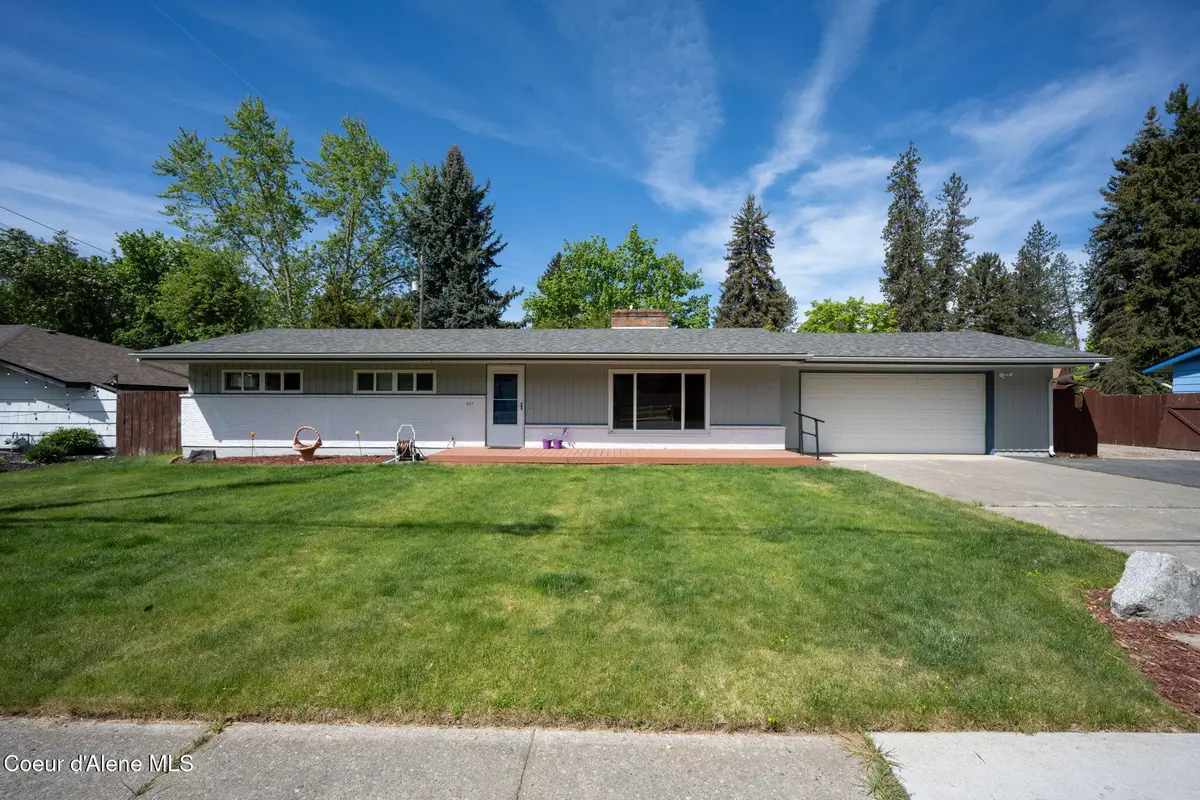 837 N 23rd St, Coeur Dalene, ID 83814 - #1