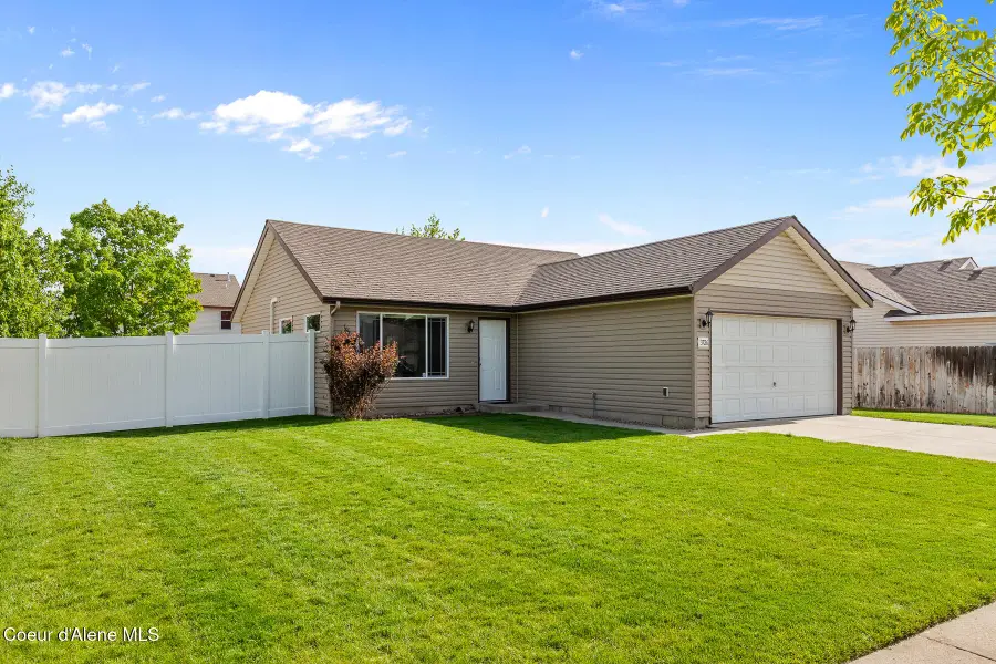 3726 W Pandion DR, Coeur Dalene, ID 83815 - #2