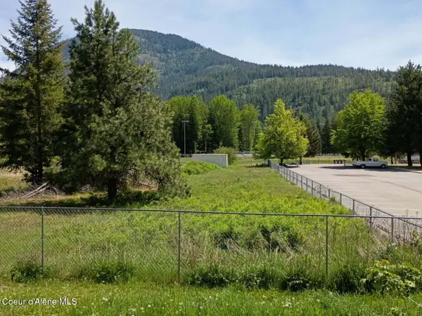 7 Bryan DR, Clark Fork, ID 83811