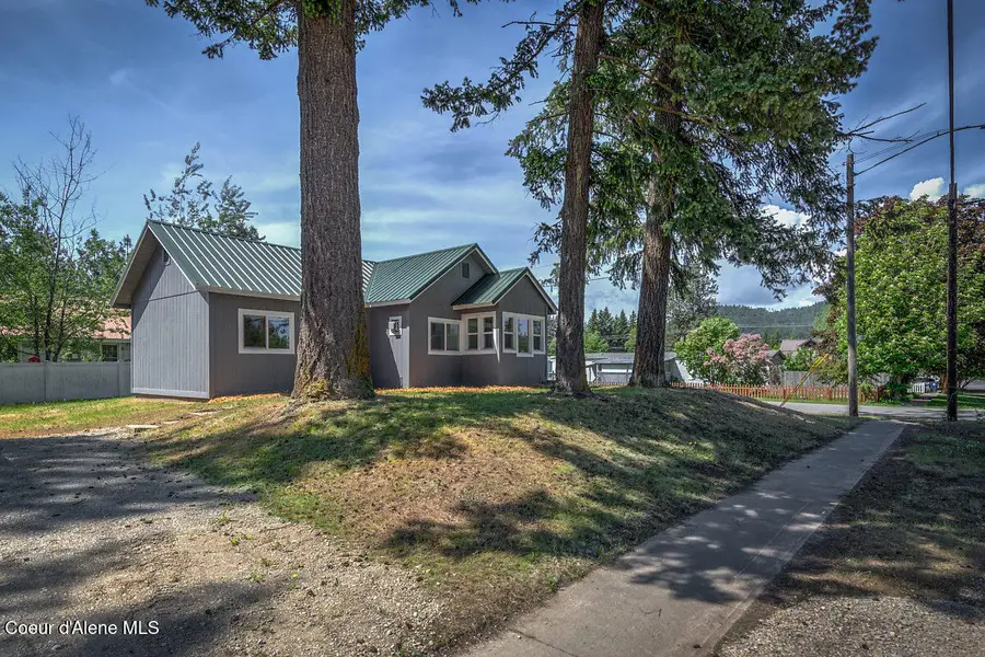 32084 N 6th AVE, Spirit Lake, ID 83869 - #2