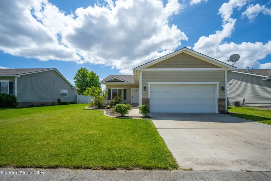 2290 E Knapp DR, Post Falls, ID 83854 - #2