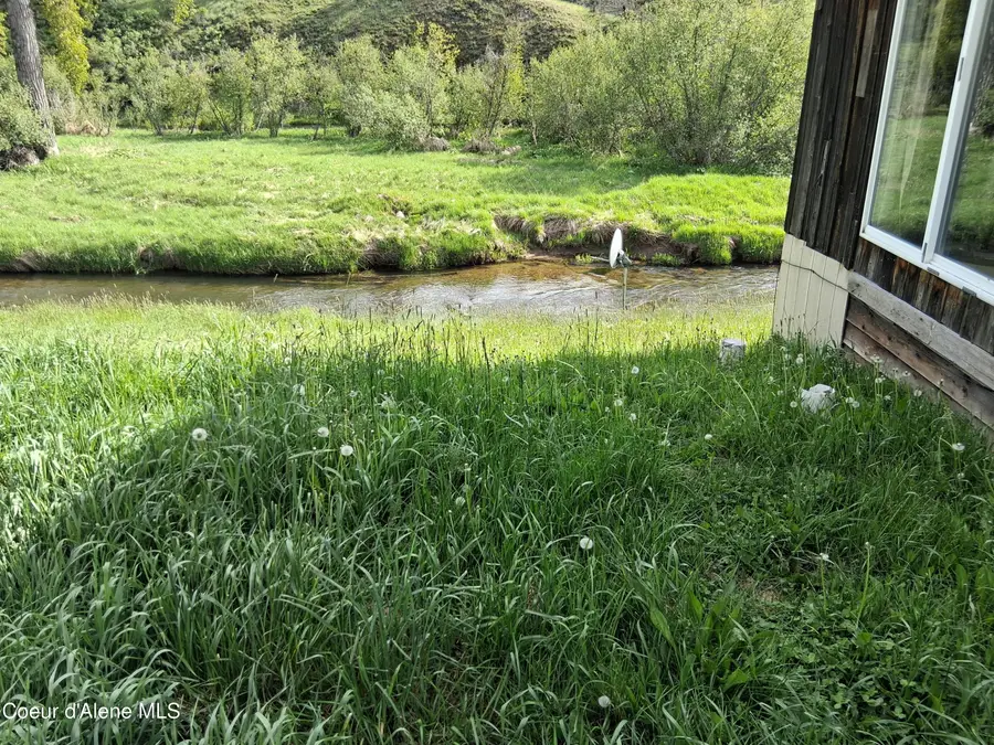 141 Brook LN, Fernwood, ID 83830 - #3