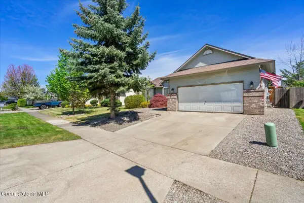 2760 N Top Flight DR, Post Falls, ID 83854