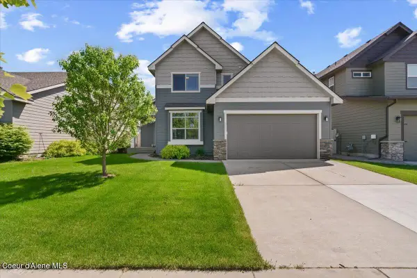 4808 E Alopex LN, Post Falls, ID 83854