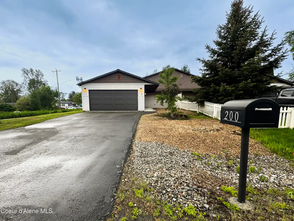 200 Brittany Loop, Kootenai, ID 83840 - #1