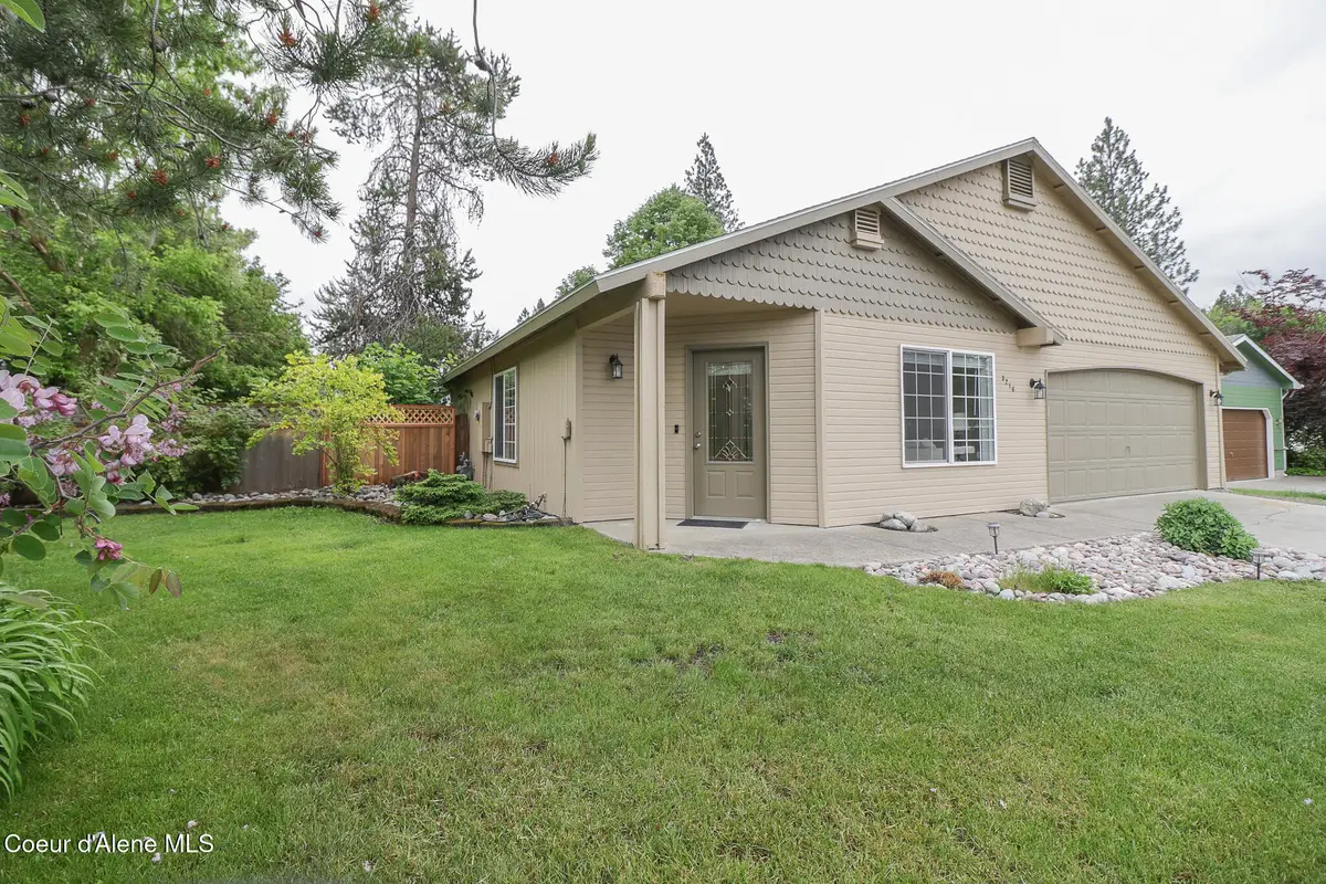 3216 N 13th ST, Coeur Dalene, ID 83815 - #1