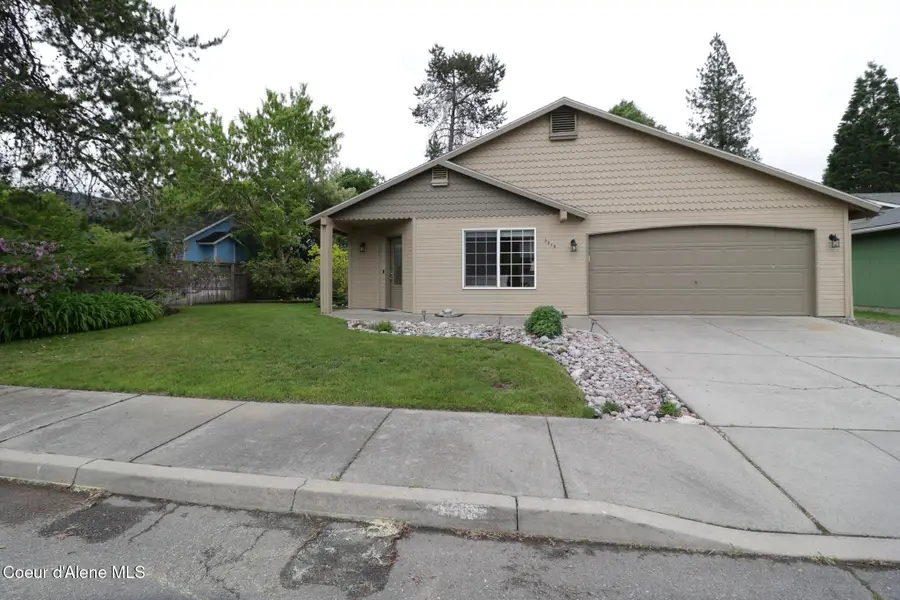 3216 N 13th ST, Coeur Dalene, ID 83815 - #2