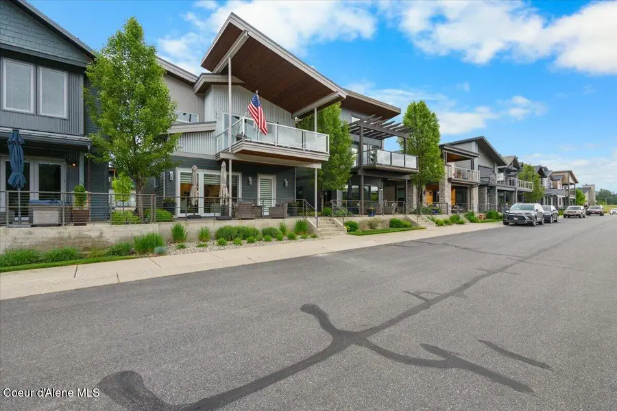 1605 W Bellerive LN, Coeur Dalene, ID 83814 - #2