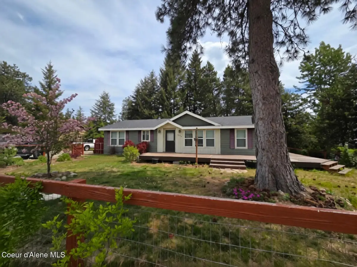 32734 N 10th AVE, Spirit Lake, ID 83869 - #1