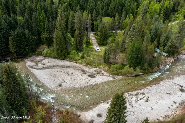 10267 Upper Pack River Rd, Sandpoint, ID 83864