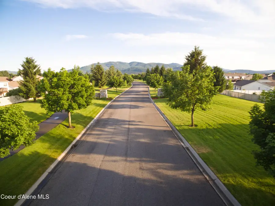2073 N SKAGIT DR, Post Falls, ID 83854 - #3