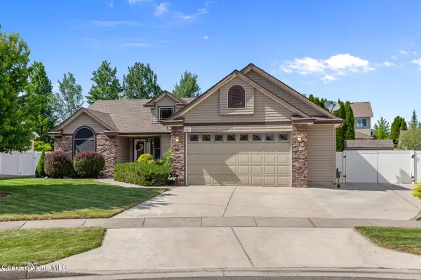2849 W MULBERRY CT, Hayden, ID 83835