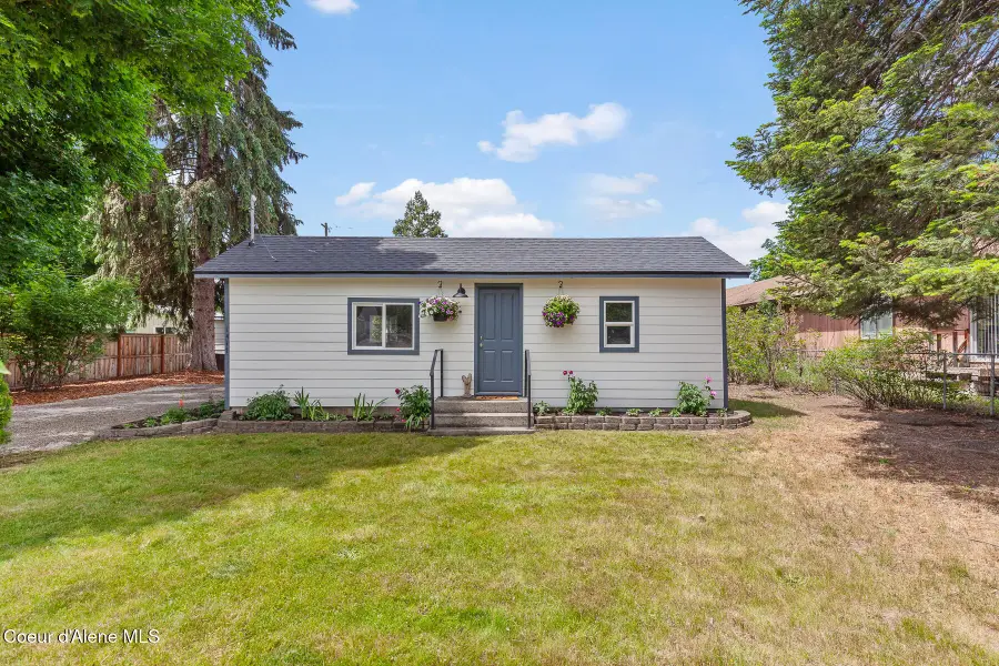 1417 N 10th St, Coeur Dalene, ID 83814 - #2