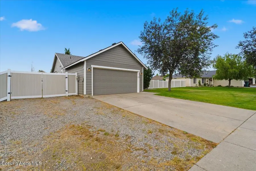 6825 W SOLDIER CREEK AVE, Rathdrum, ID 83858 - #3