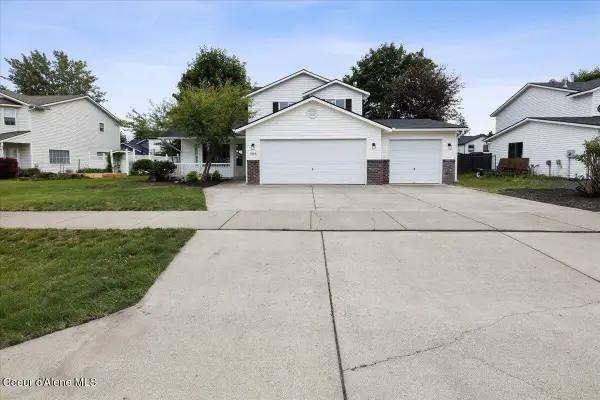 9166 N Entiate Dr, Hayden, ID 83835