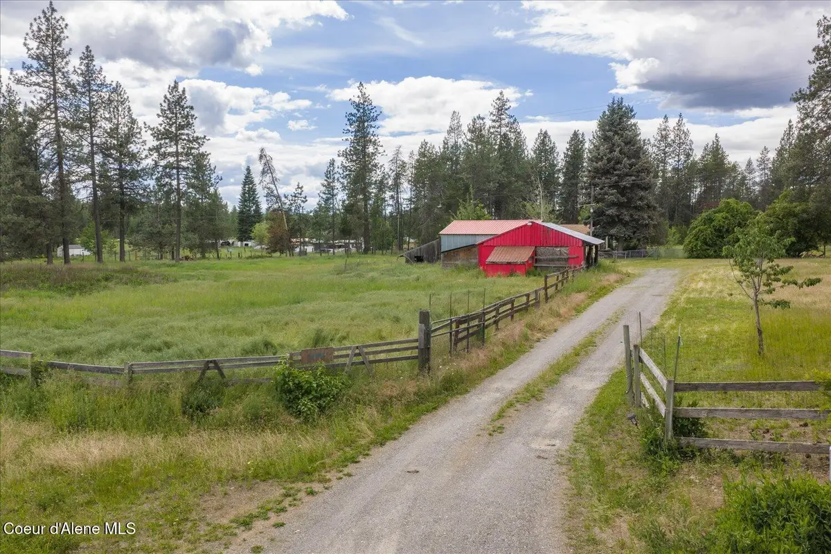 15707 N Ranch Valley RD, Rathdrum, ID 83858 - #1
