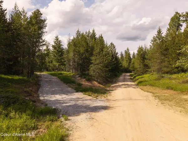 NNA Geronimo Ln, Sandpoint, ID 83864