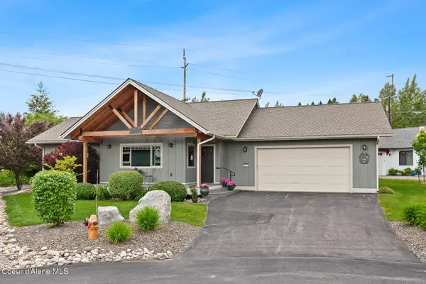 123 Hanson CT, Dover, ID 83825