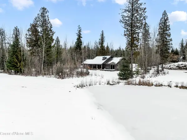 586 Fairway Dr, Priest Lake, ID 83856