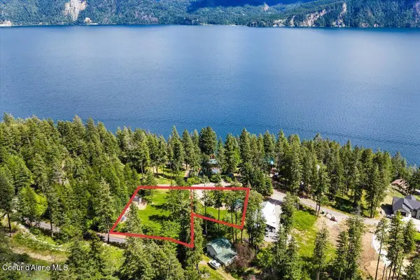 463 Glacier LOOP, Bayview, ID 83803