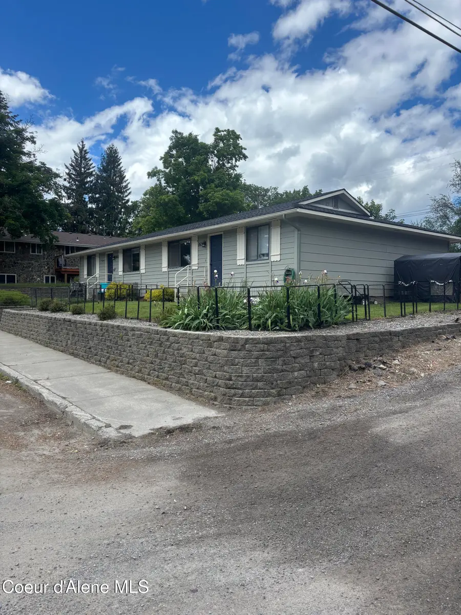 1637/1639 E STINER AVE, Coeur Dalene, ID 83815 - #3