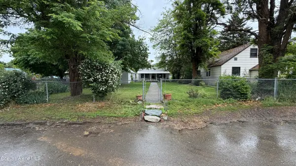 212 Hill ST, Smelterville, ID 83868