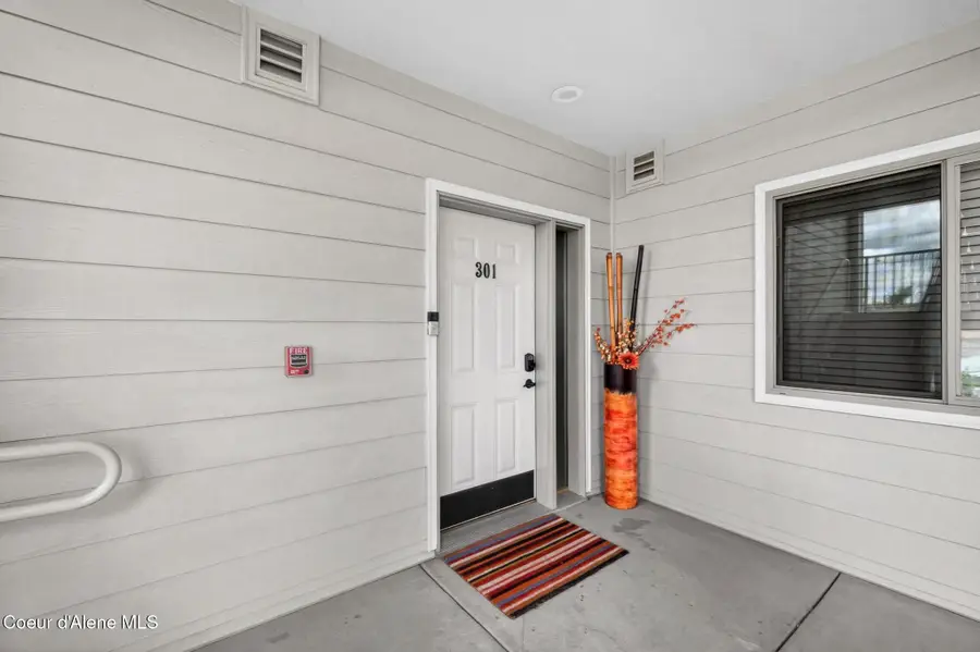 415 W WATERSIDE DR #301, Post Falls, ID 83854 - #2