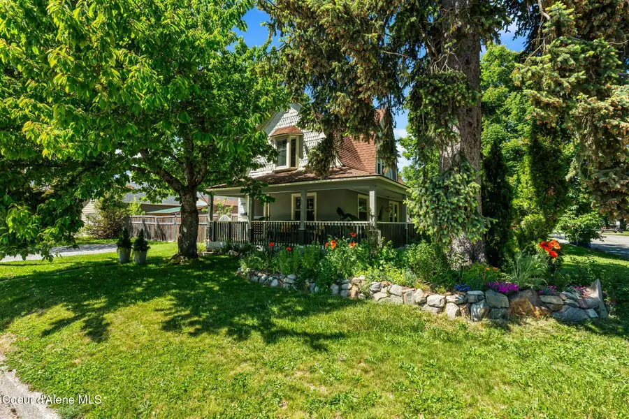 1402 W Lake ST W, Sandpoint, ID 83864 - #2