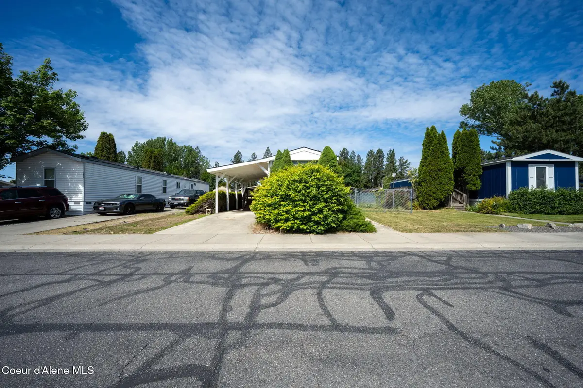 5487 N Burkshire Ave, Coeur Dalene, ID 83815 - #1