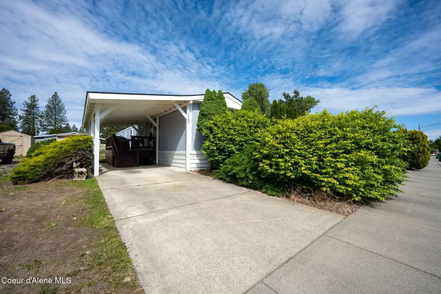 5487 N Burkshire Ave, Coeur Dalene, ID 83815 - #2