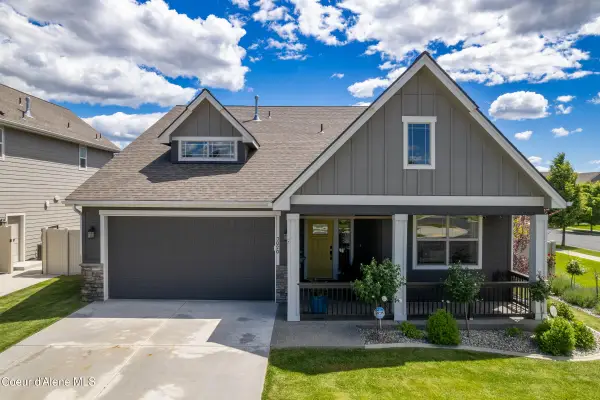 3020 N Backweight Loop, Post Falls, ID 83854